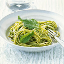 Spaghetti mit Borretschcreme