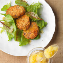 Gebackene Blutwurst mit Apfelkompott Gebackene Blutwurst mit Apfelkompott