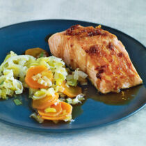 Asia-Lachs mit Lauchgemüse