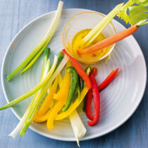 Rohkost mit Olivenöl-Dip