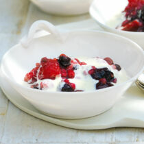 Rote Grütze mit Graupen