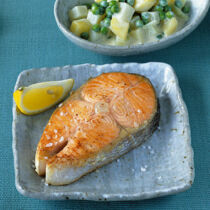Lachskotelett mit Kohlrabi-Kartoffeln