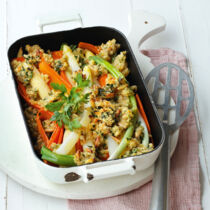 Frühlingsgemüse mit Brotkruste Frühlingsgemüse mit Brotkruste