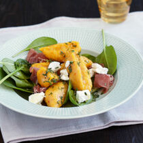 Kürbis-Gnocchi mit Ziegenkäse Kürbis-Gnocchi mit Ziegenkäse