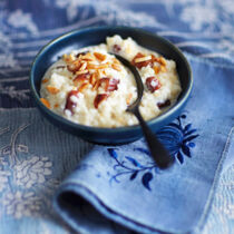 Honigmilchreis mit Mandeln