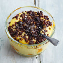 Quarkauflauf mit Pumpernickel