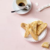 Cantuccini mit Nüssen Cantuccini mit Nüssen