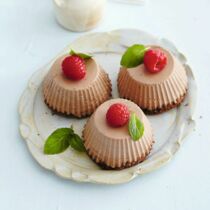 Schokotörtchen mit Himbeeren