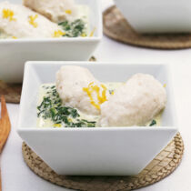 Fischklößchen in Spinatsahne