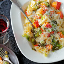 Kürbispasta mit Kapernvinaigrette Kürbispasta mit Kapernvinaigrette