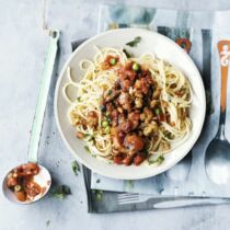 Spaghetti mit Tempeh-Bolognese