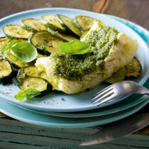 Pesto-Fisch mit Zucchini