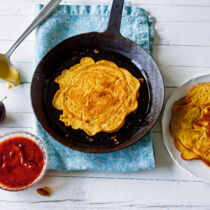 Zimtpfannkuchen mit Zwetschgenmus