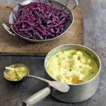 Blumenkohlsüppchen mit Rotkohl-Argan-Salat Blumenkohlsüppchen mit Rotkohl-Argan-Salat