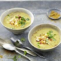 Rote Linsensuppe mit Räuchertofu Rote Linsensuppe mit Räuchertofu