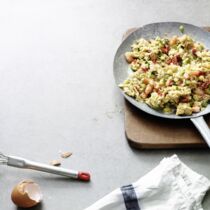 Garnelenrührei mit Zucchini Garnelenrührei mit Zucchini