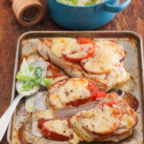 Gratinierte Putensteaks mit Sahnelauch