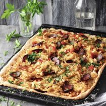 Spitzkohl-Cabanossi-Kuchen Spitzkohl-Cabanossi-Kuchen