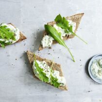 Brotaufstrich mit Rucola