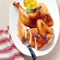 Truthahn mit Tandoori-Paste und Ananasragoût Truthahn mit Tandoori-Paste und Ananasragoût