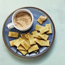 Dinkelcracker mit Dip