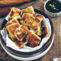 Knuspertofu im Kokosmantel Knuspertofu im Kokosmantel