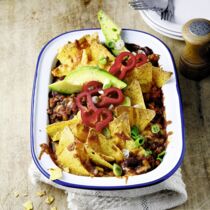 Vegetarischer Tex-Mex-Auflauf mit Nachos Vegetarischer Tex-Mex-Auflauf mit Nachos