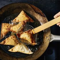 Frittierte
Wan-Tan-Taschen Frittierte
Wan-Tan-Taschen