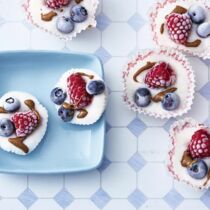 Beerige Joghurt-Eishappen Beerige Joghurt-Eishappen