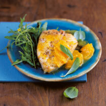 Heilbutt mit Orangen auf Rucola