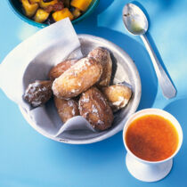 Runzelkartoffeln mit Mojo