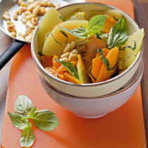 Kohlrabi-Möhren-Gemüse Kohlrabi-Möhren-Gemüse