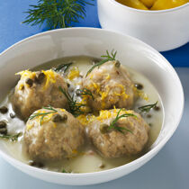 Hackbällchen in Zitronen-Kapern-Sauce
