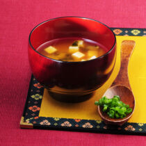 Miso-Suppe mit Tofu