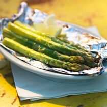 Spargel mit Zitronenbutter