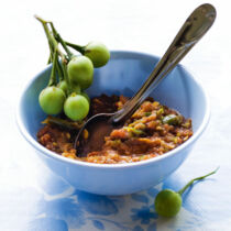 Chili-Dip mit Garnelenpaste (Nam Prik Kapi) Chili-Dip mit Garnelenpaste (Nam Prik Kapi)