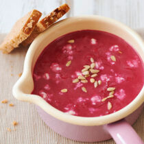 Rote-Bete-Suppe mit Feta