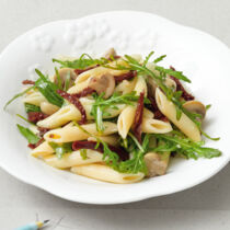 Lauwarmer Nudelsalat mit Pilzen Lauwarmer Nudelsalat mit Pilzen