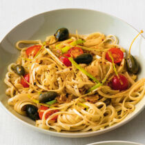 Gemüse-Linguine mit Kapern Gemüse-Linguine mit Kapern