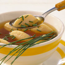 Grießnockerlsuppe Grießnockerlsuppe