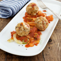 Pizzaknödel mit Fenchel-Tomatensauce Pizzaknödel mit Fenchel-Tomatensauce