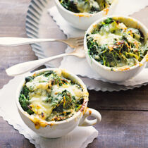 Spinat mit Käsehaube Spinat mit Käsehaube