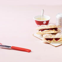 Kirsch-Knusperschnitten Kirsch-Knusperschnitten