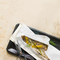 Renken in der Papierhülle Renken in der Papierhülle