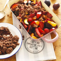 SCHOKO-PFLAUMEN-CRUMBLE SCHOKO-PFLAUMEN-CRUMBLE