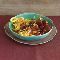 Geschmortes Rind mit Kirschen