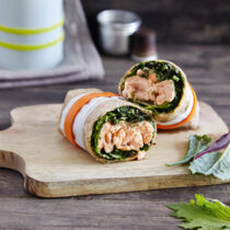 Lachs-Wrap mit Olivencreme