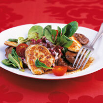 Gebratener Halloumi auf Feldsalat Gebratener Halloumi auf Feldsalat