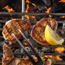 Schweinesteaks mit Kräutern