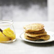 Pancakes mit Orangen-kompott